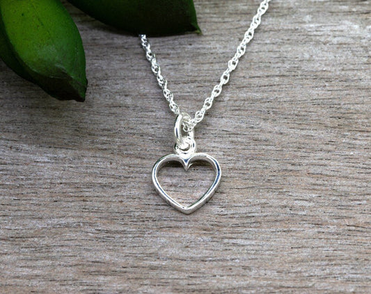 Sterling Silver Heart Pendant Necklace: 925 Silver Chain